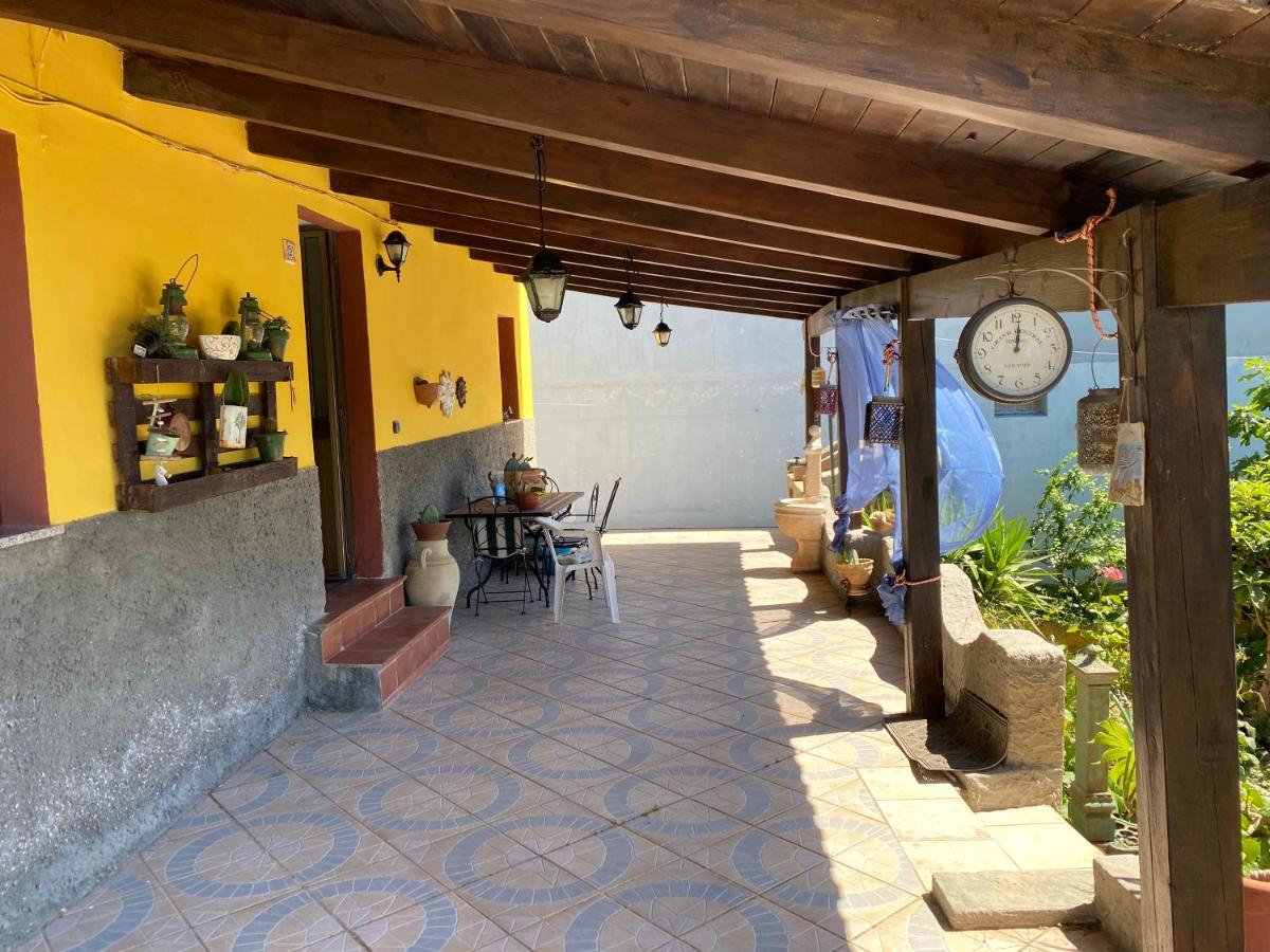 Casa Vacanza Sa Dommu De Teresa Nebida エクステリア 写真